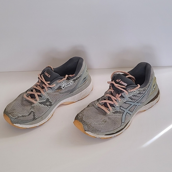 Asics Gel-Nimbus 20 Gray/Peach Running Shoes - Picture 11 of 11